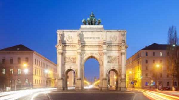 San Sebastian-Munich flight