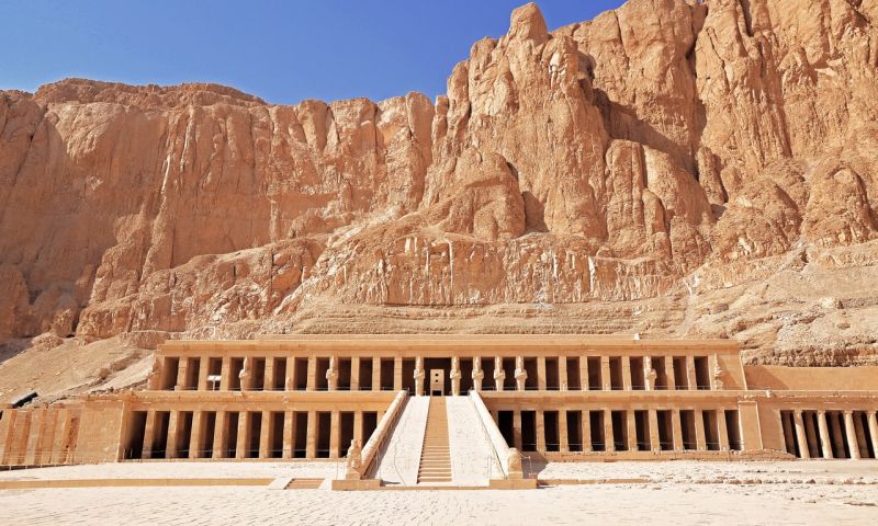 luxor-jeremy-bezanger-jb4yxosyahc-unsplash luxor-jeremy-bezanger-jb4yxosyahc-unsplash