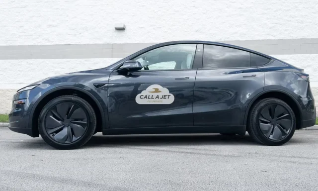 For our Miami Promotion :) how do you like our Call a Jet magnet 🧲?